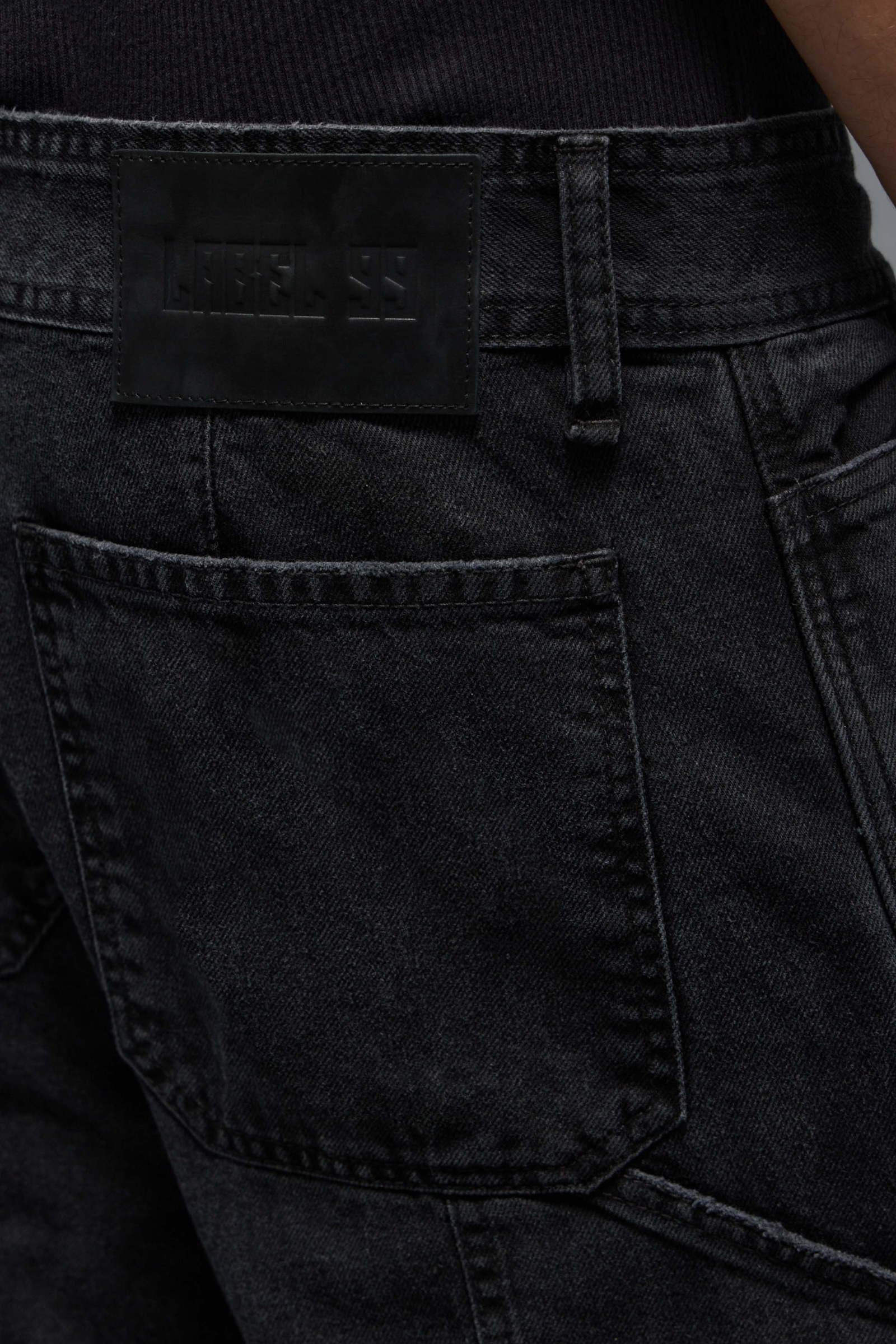 JEANS CARPENTER OMERTÁ LABEL                                                                         