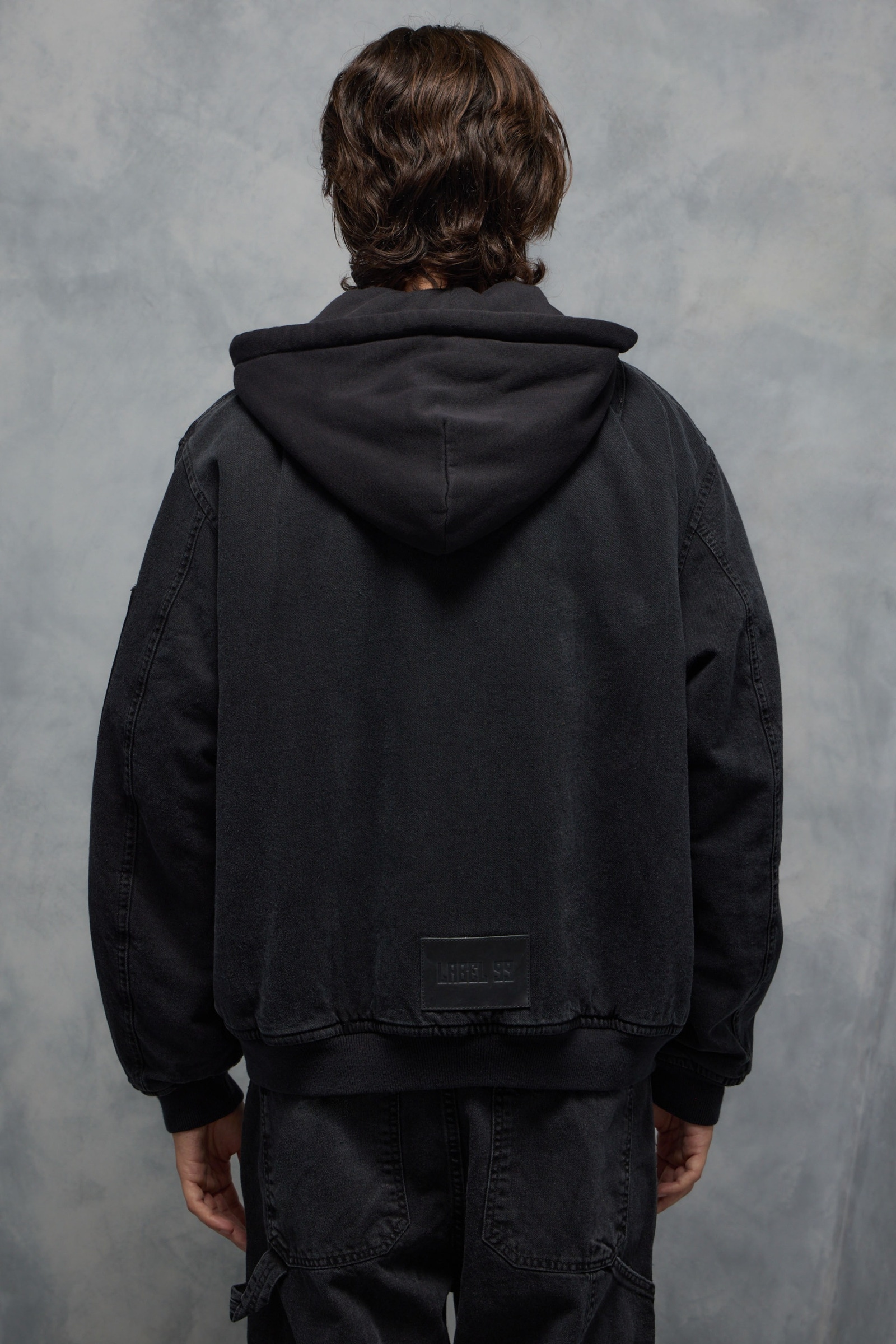 BOMBER OMERTÁ LABEL                                                                                  