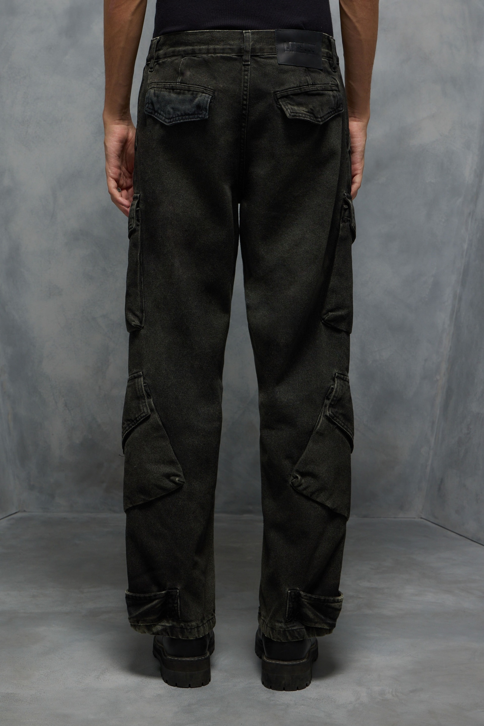 JEANS CARGO EXTREME SMOKED LABEL                                                                     