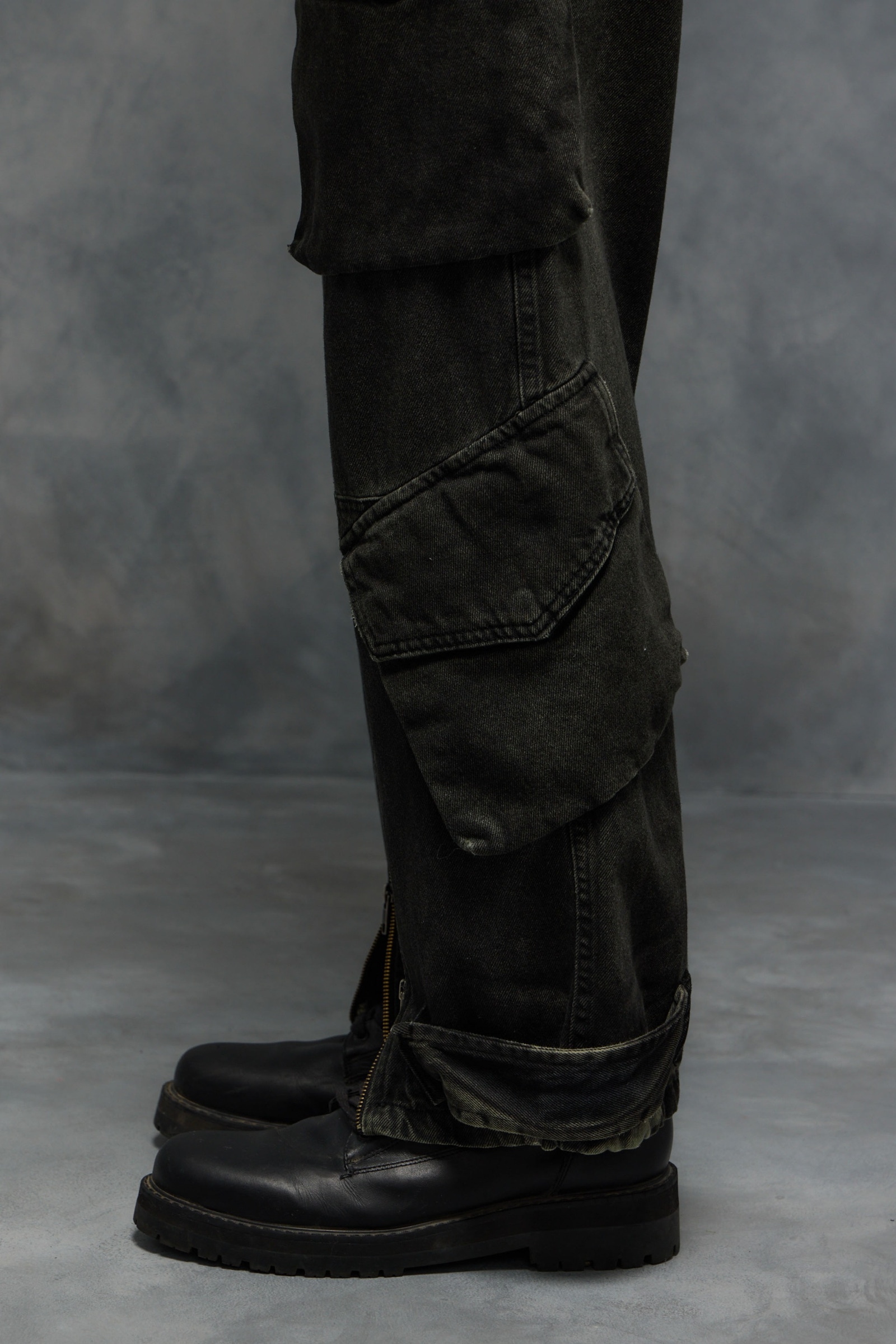 JEANS CARGO EXTREME SMOKED LABEL                                                                     