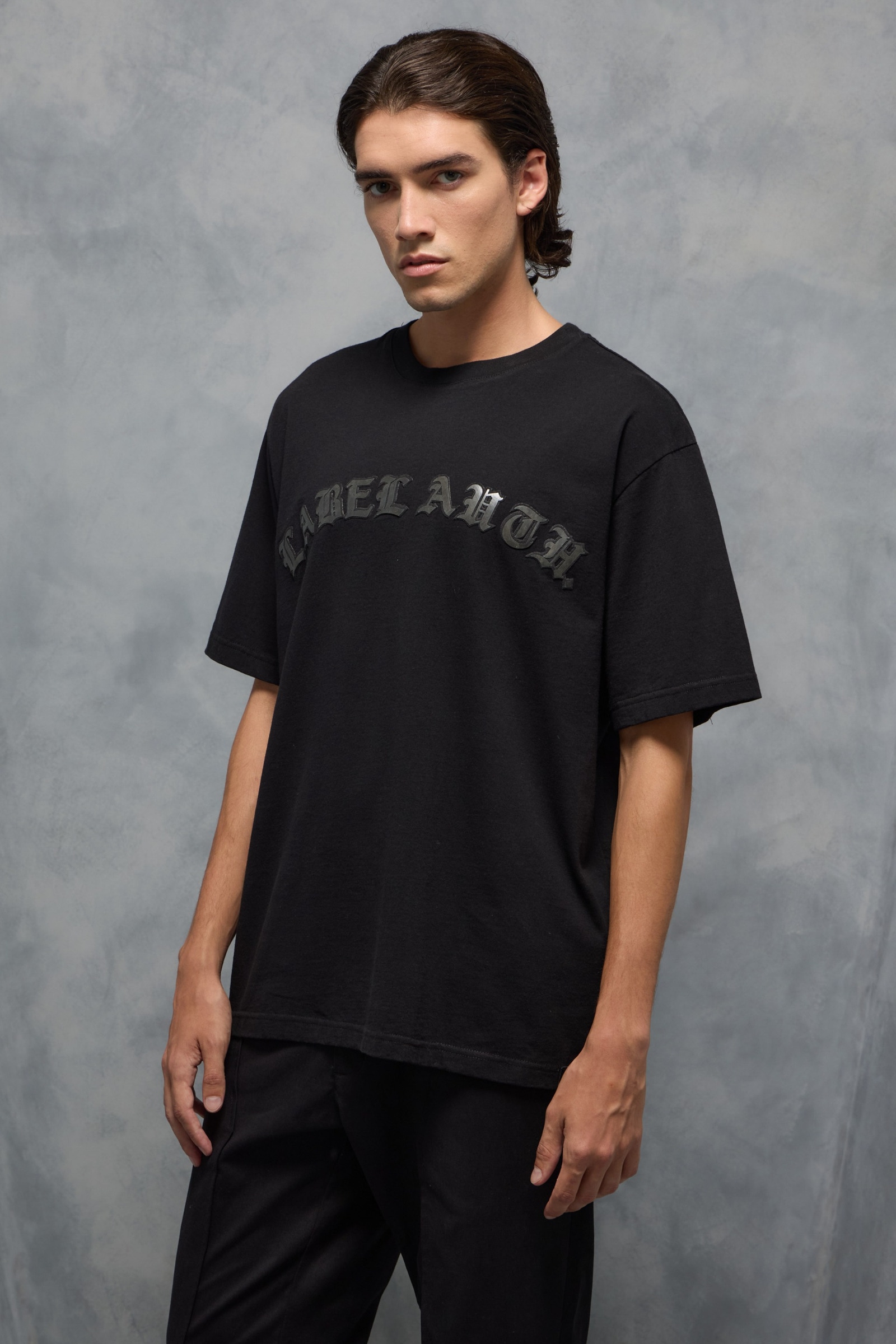 REMERA AUTHENTICS LEATHER                                                                            