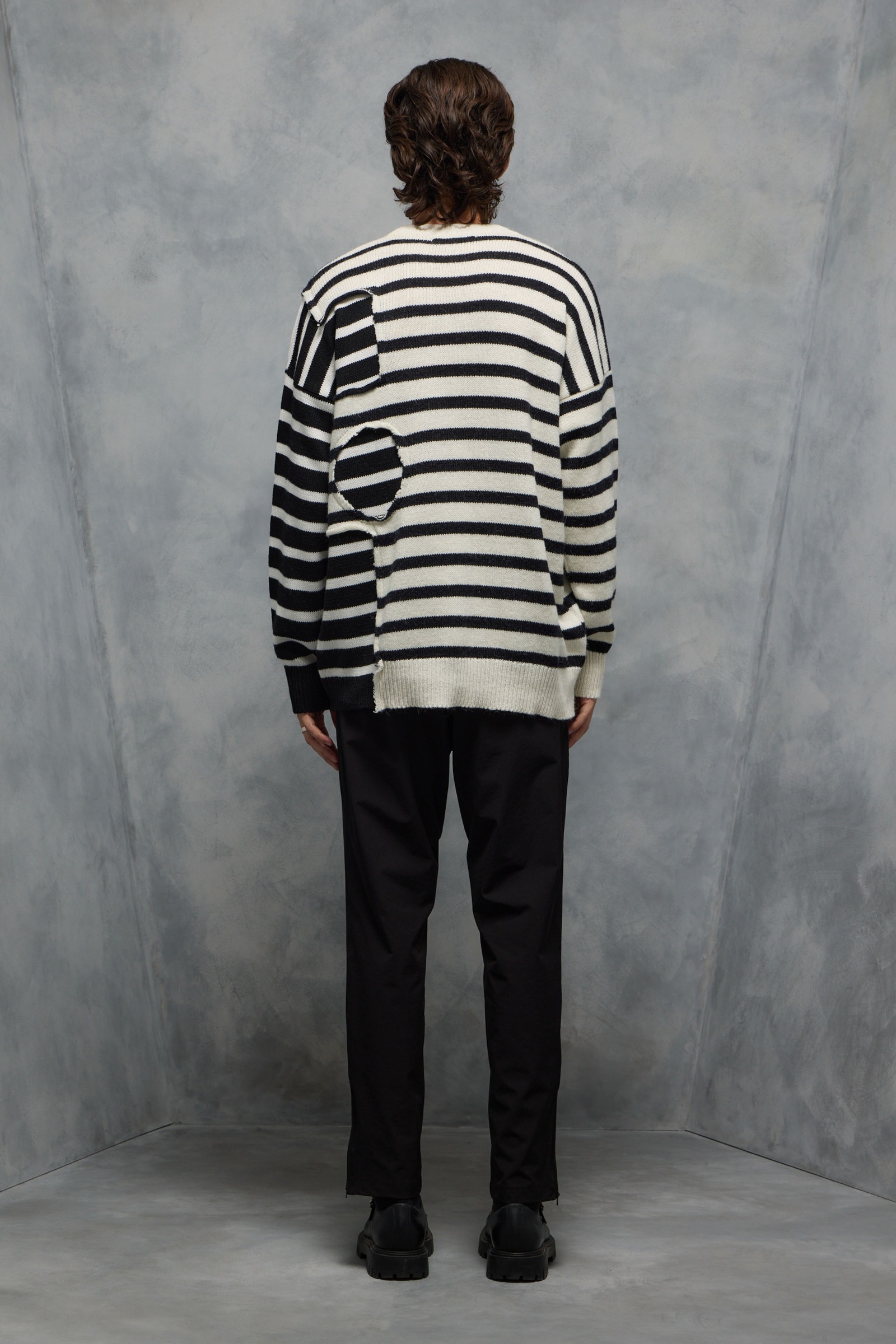 SWEATER DUALITY                                                                                      
