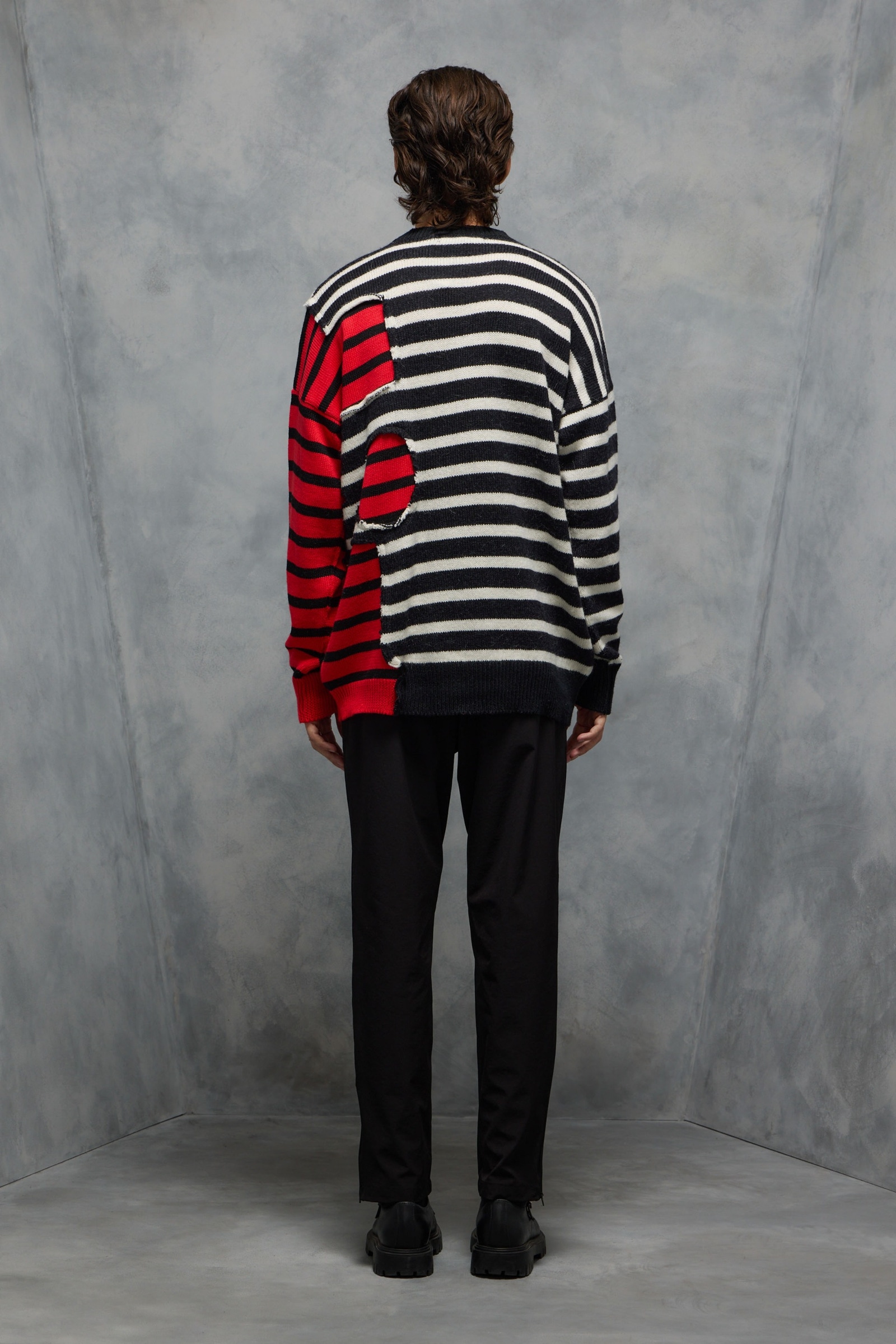 SWEATER DUALITY                                                                                      