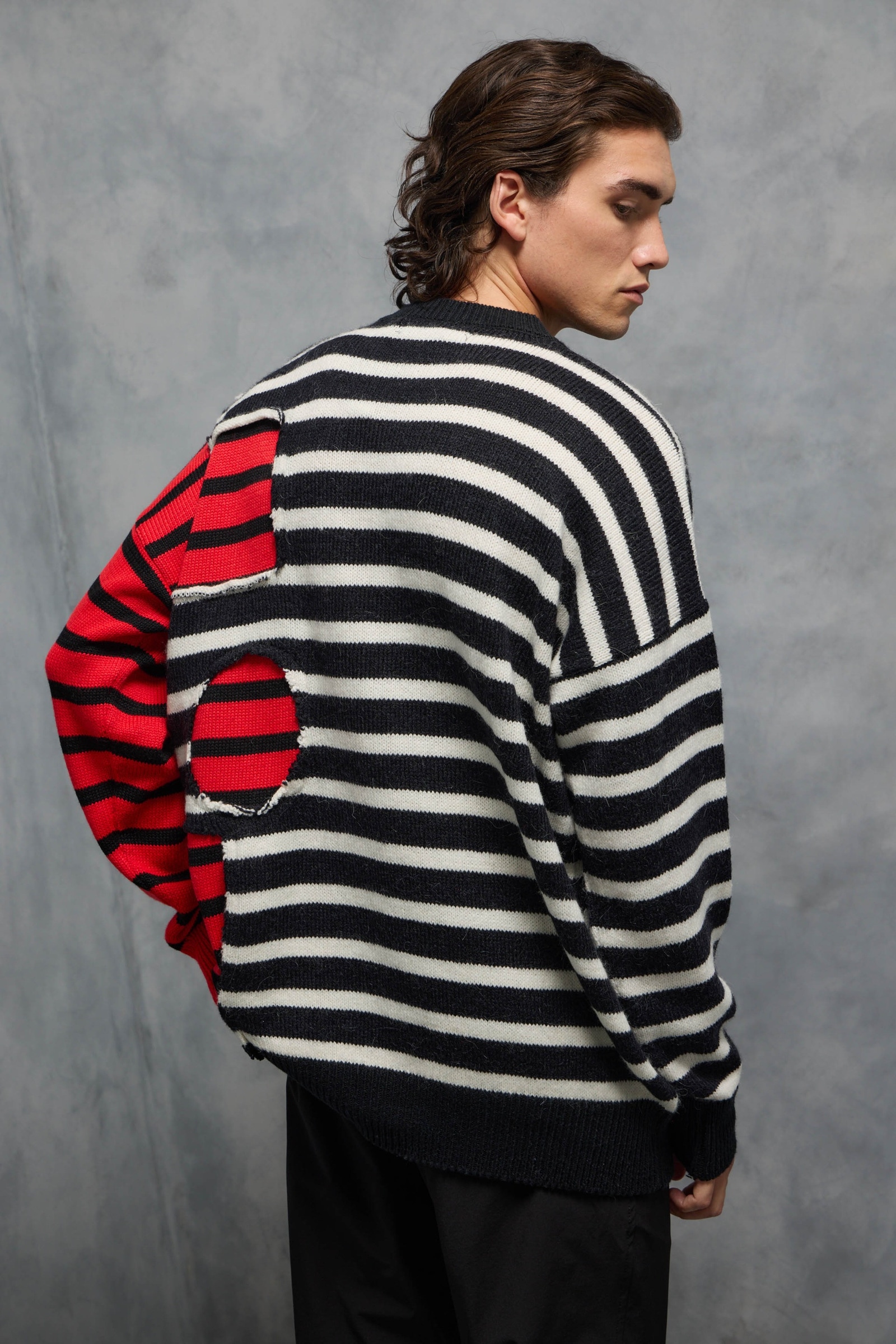 SWEATER DUALITY                                                                                      