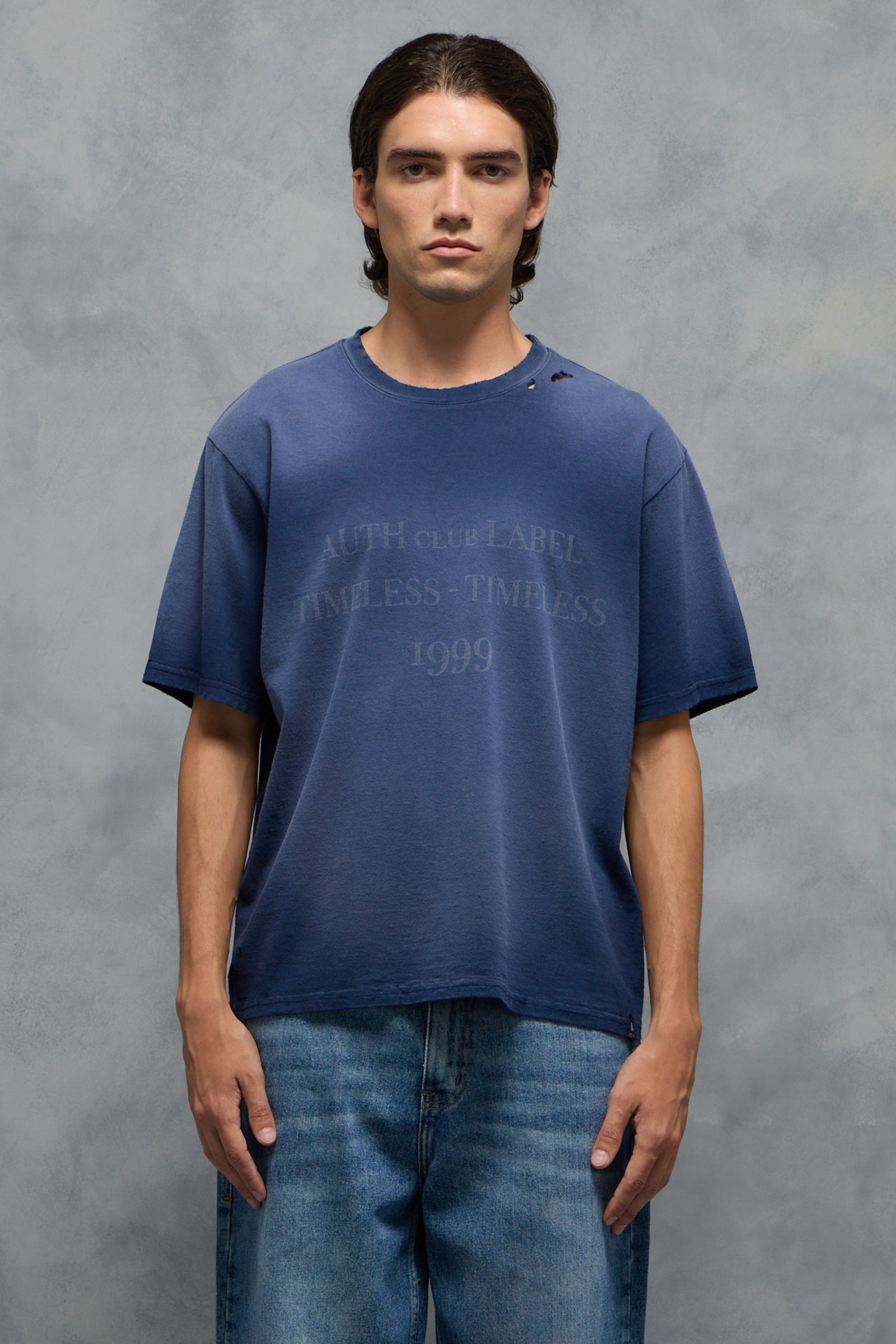 REMERA AUTHENTICS TIMELESS                                                                           