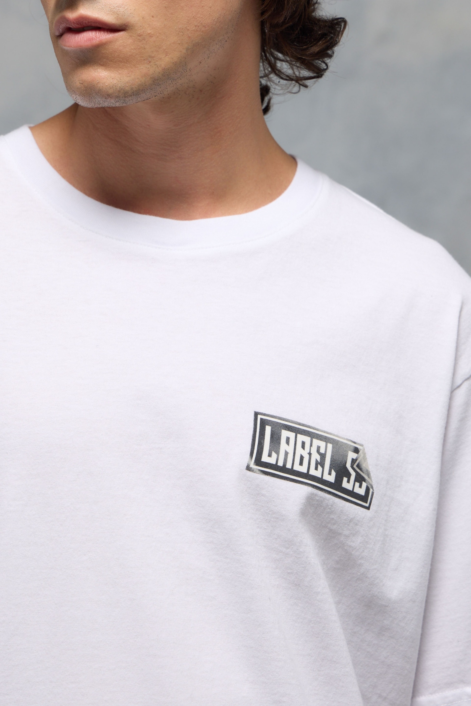 REMERA AUTHENTICS TAPE                                                                               