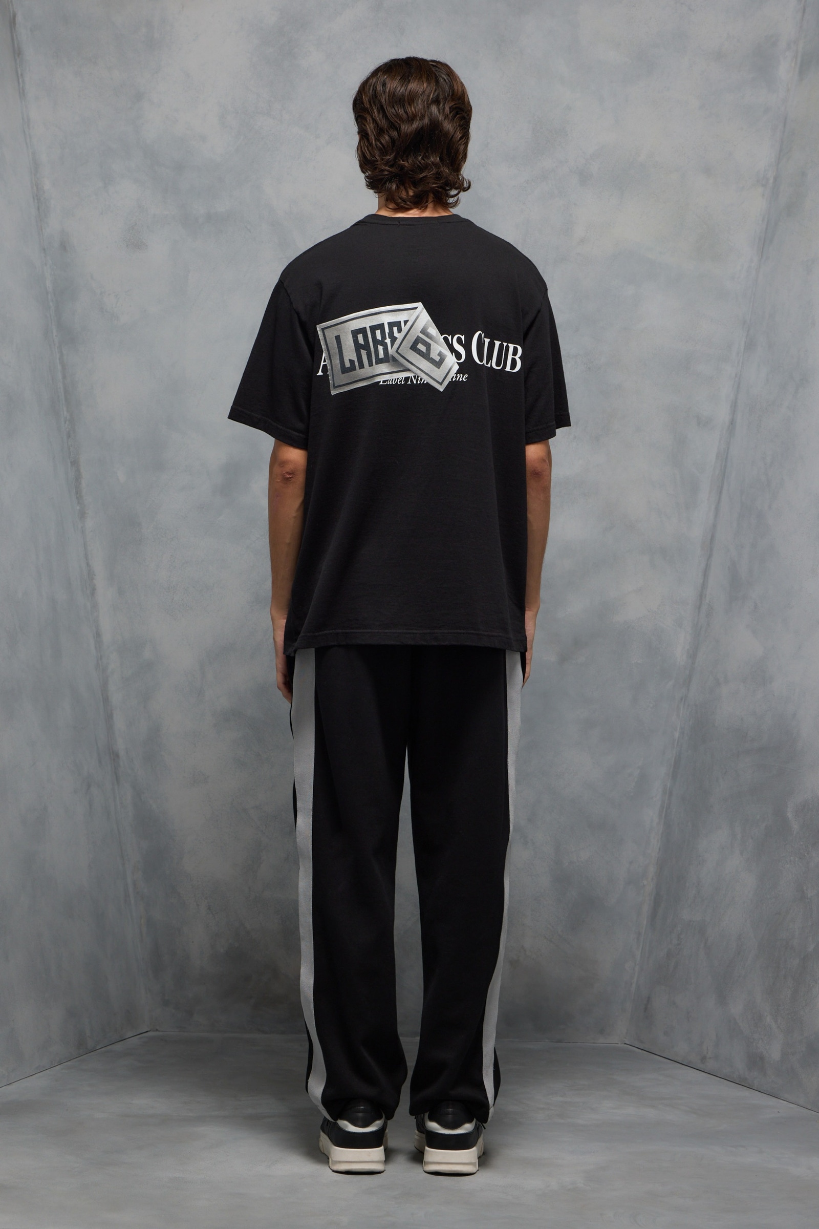 REMERA AUTHENTICS TAPE                                                                               