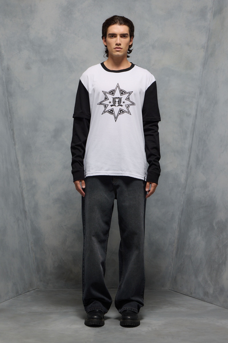REMERA SPIKE                                                                                         