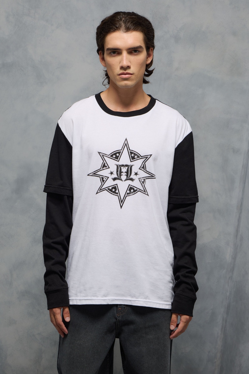 REMERA SPIKE                                                                                         