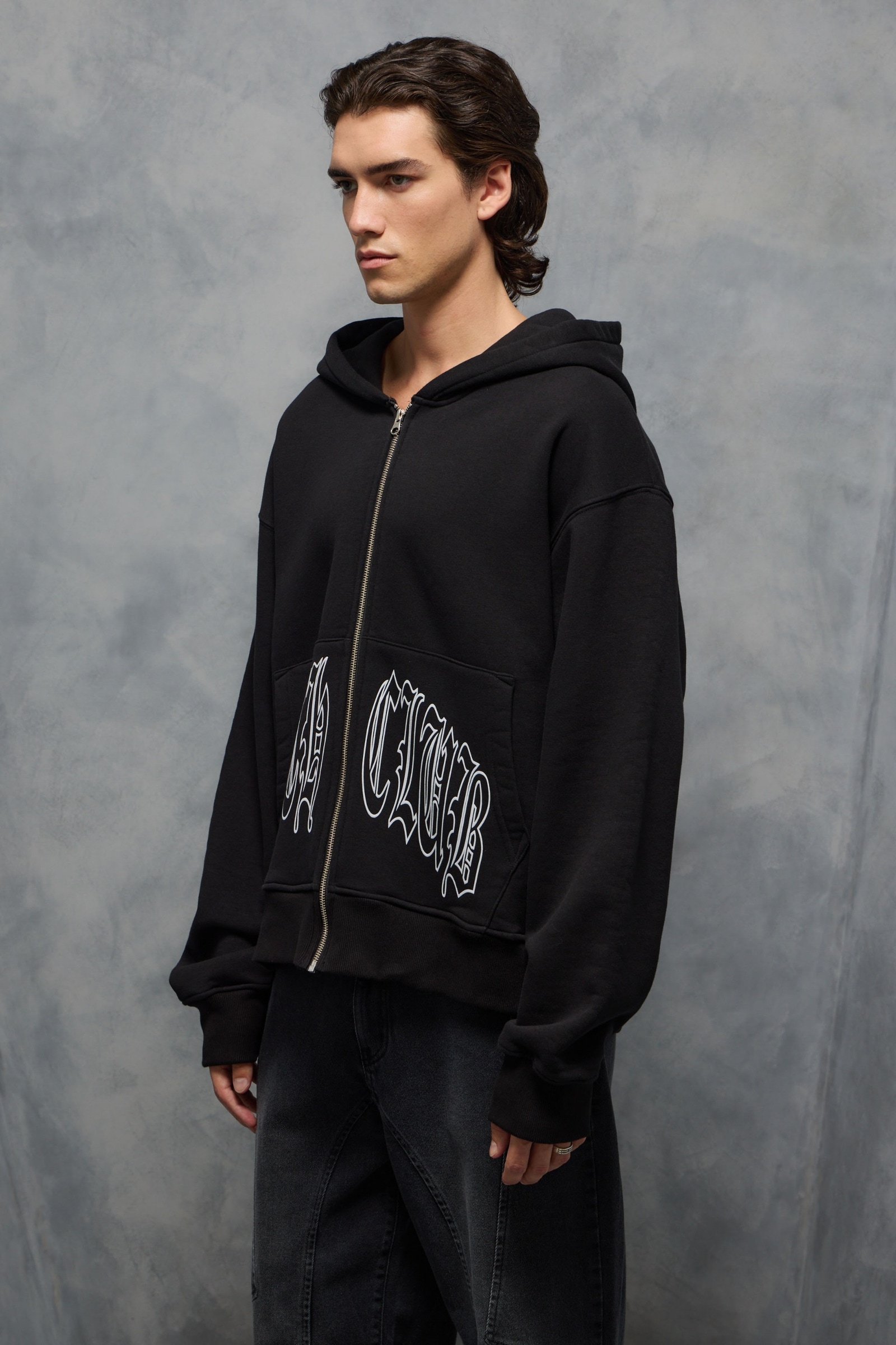 ZIP UP AUTH CLUB                                                                                     