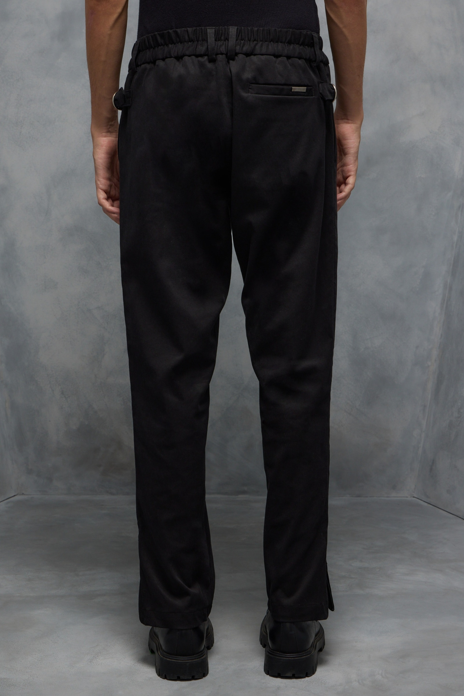 PANTALÓN MB                                                                                          