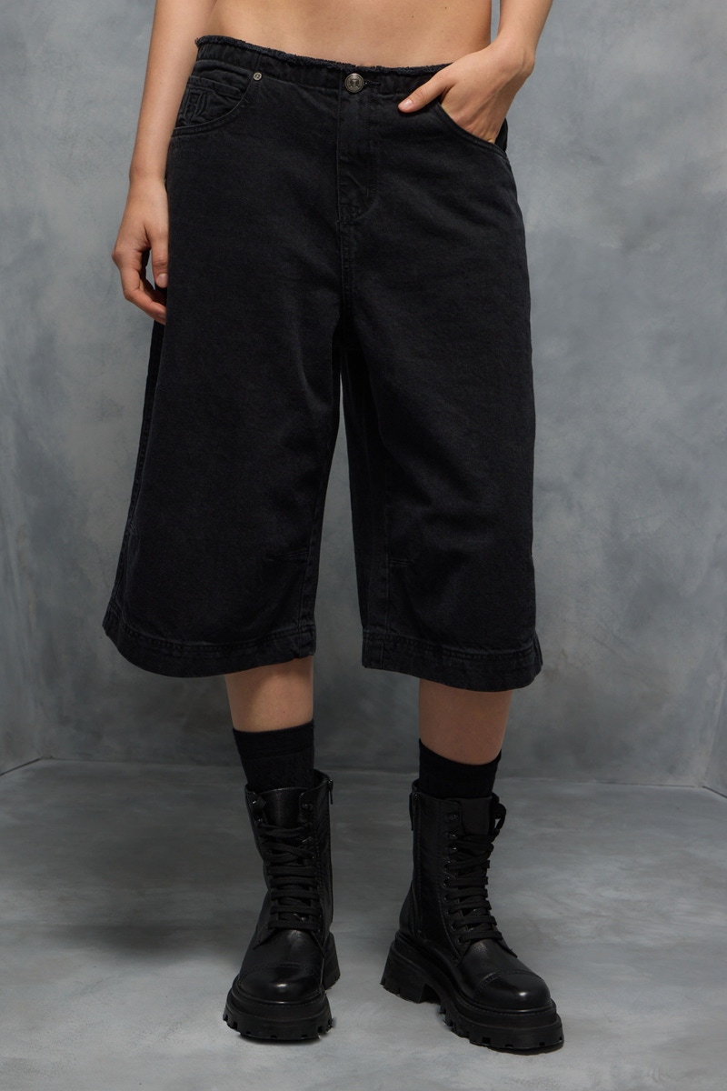 BERMUDA CHELSEA BLACK LABEL                                                                          
