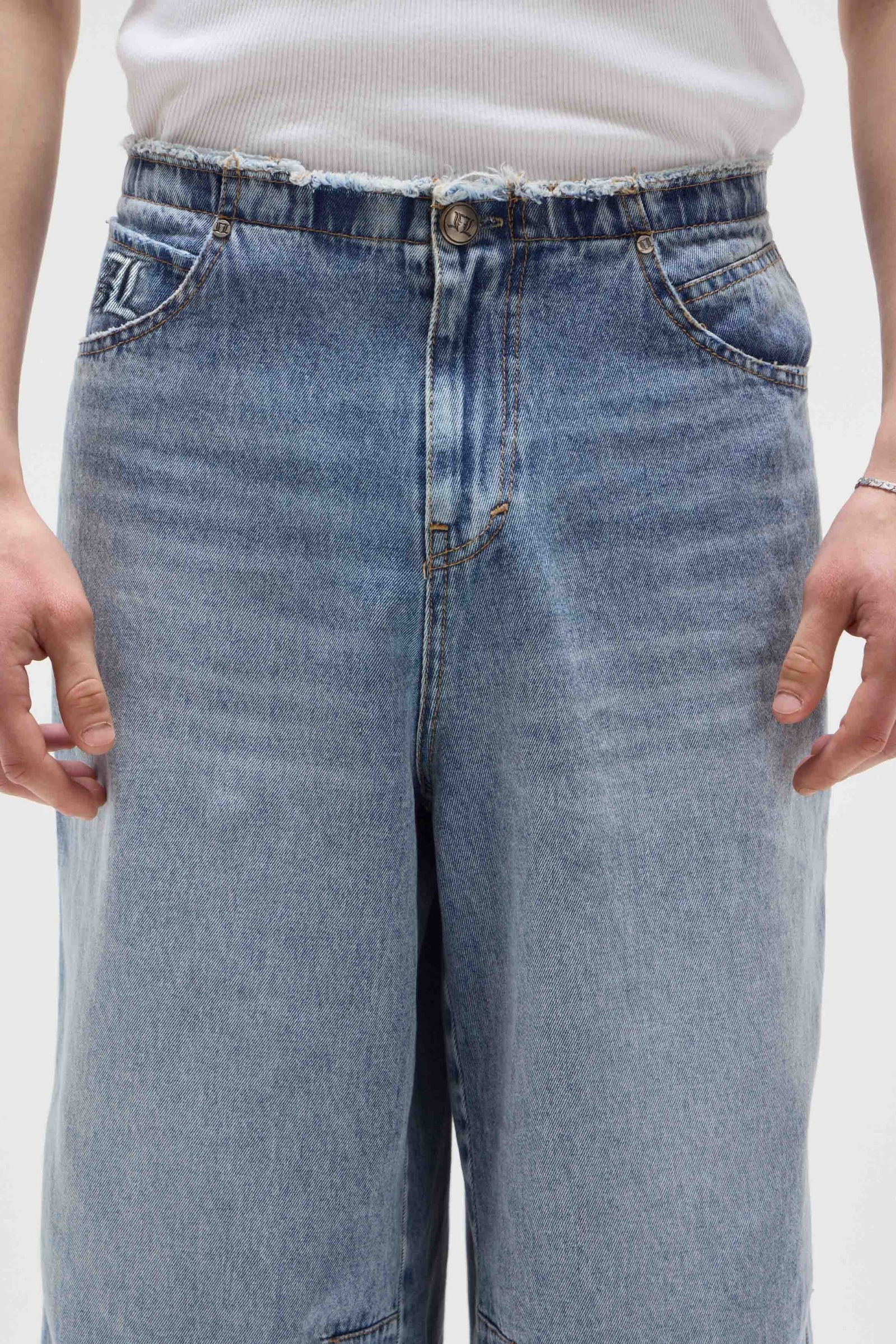 BERMUDA CHELSEA LIGHT BLUE LABEL                                                                     