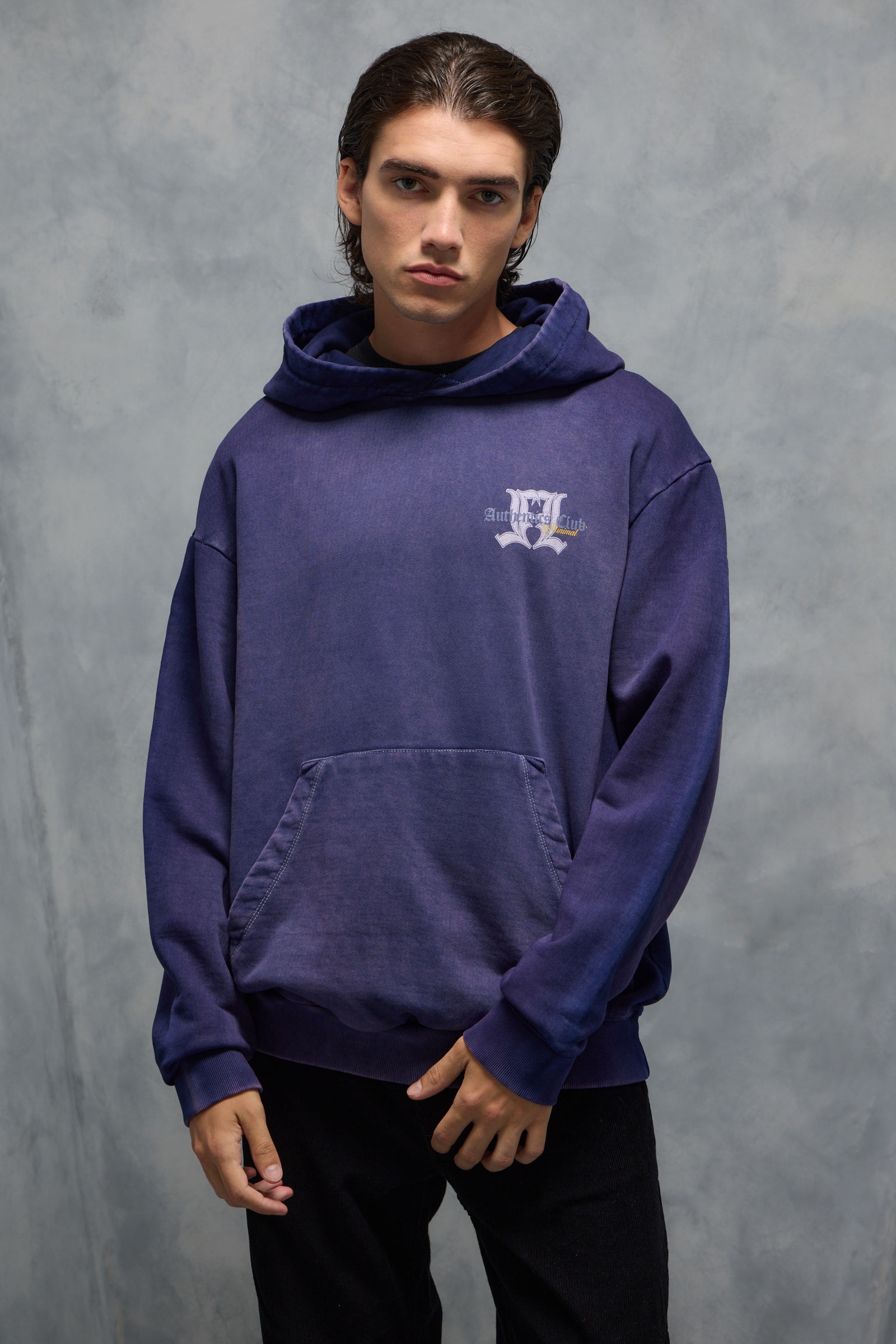 BUZO AUTHENTICS CRAFTED                                                                              