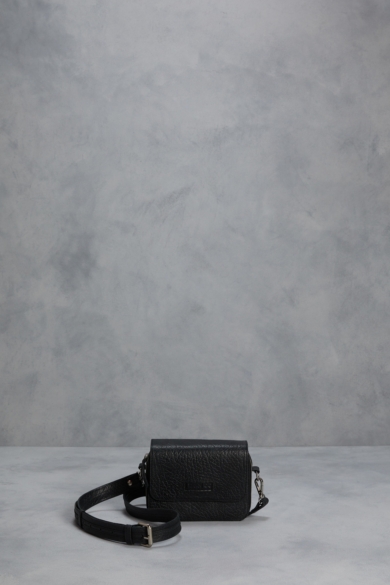 CROSS BODY LEATHER                                                                                   