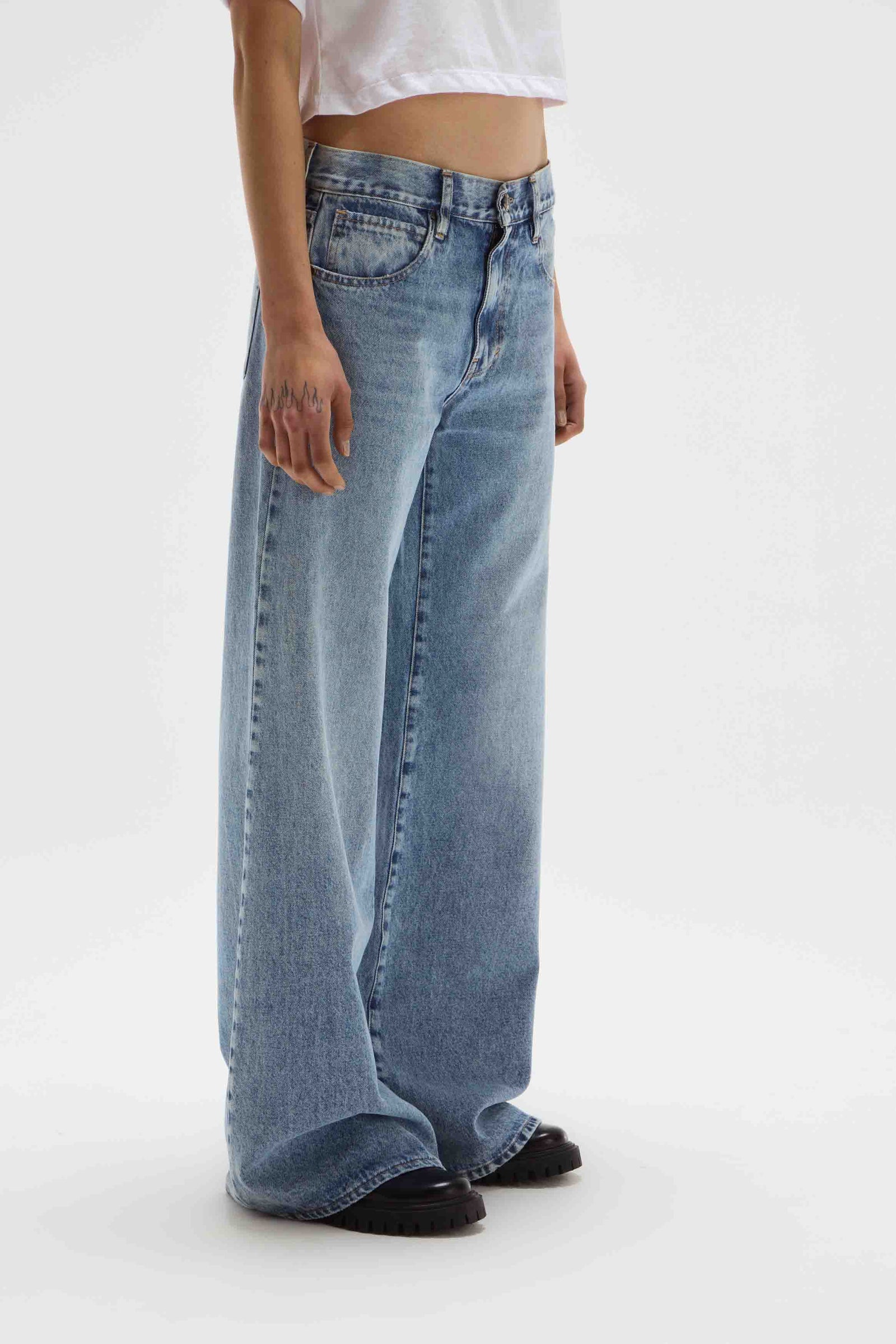 JEANS CHELSEA LIGHT BLUE LABEL                                                                       