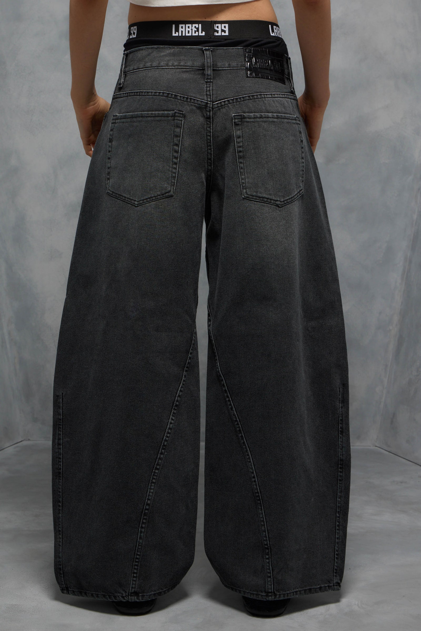 JEANS BARREL BOXER BLACK                                                                             