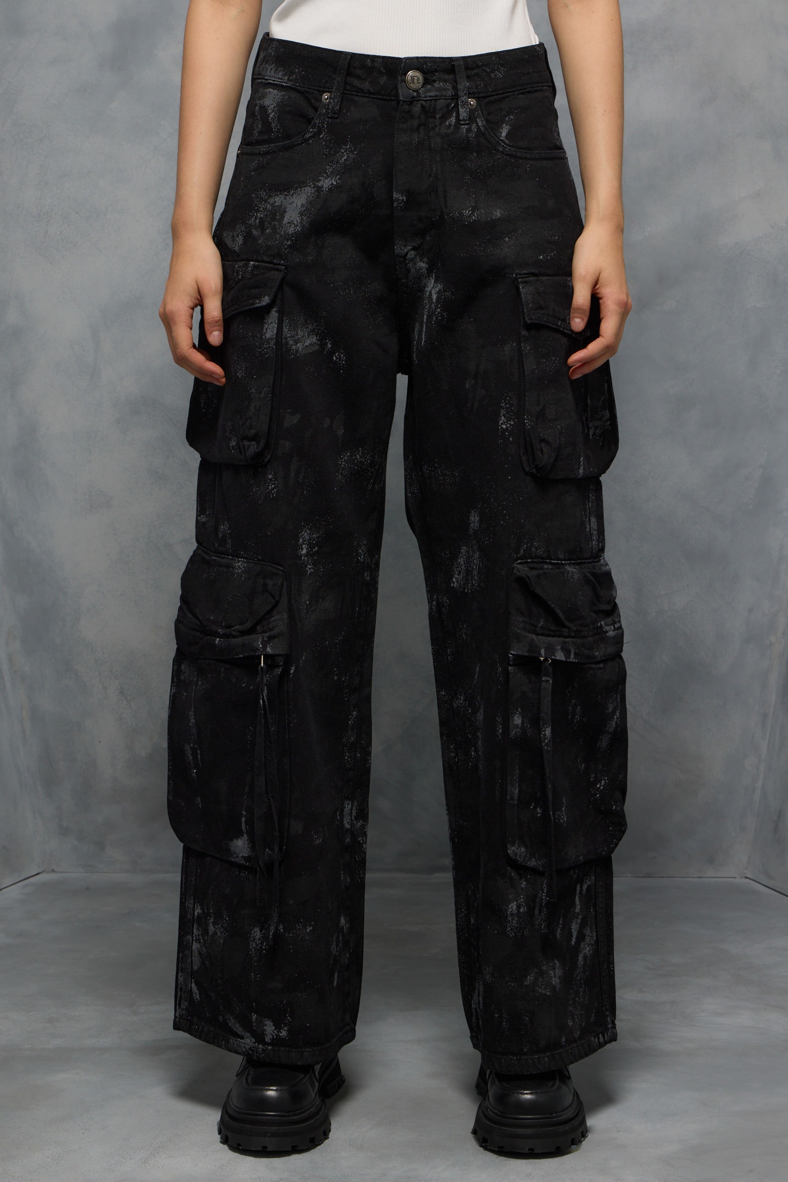 JEANS CARGO PAINTED LABEL                                                                            