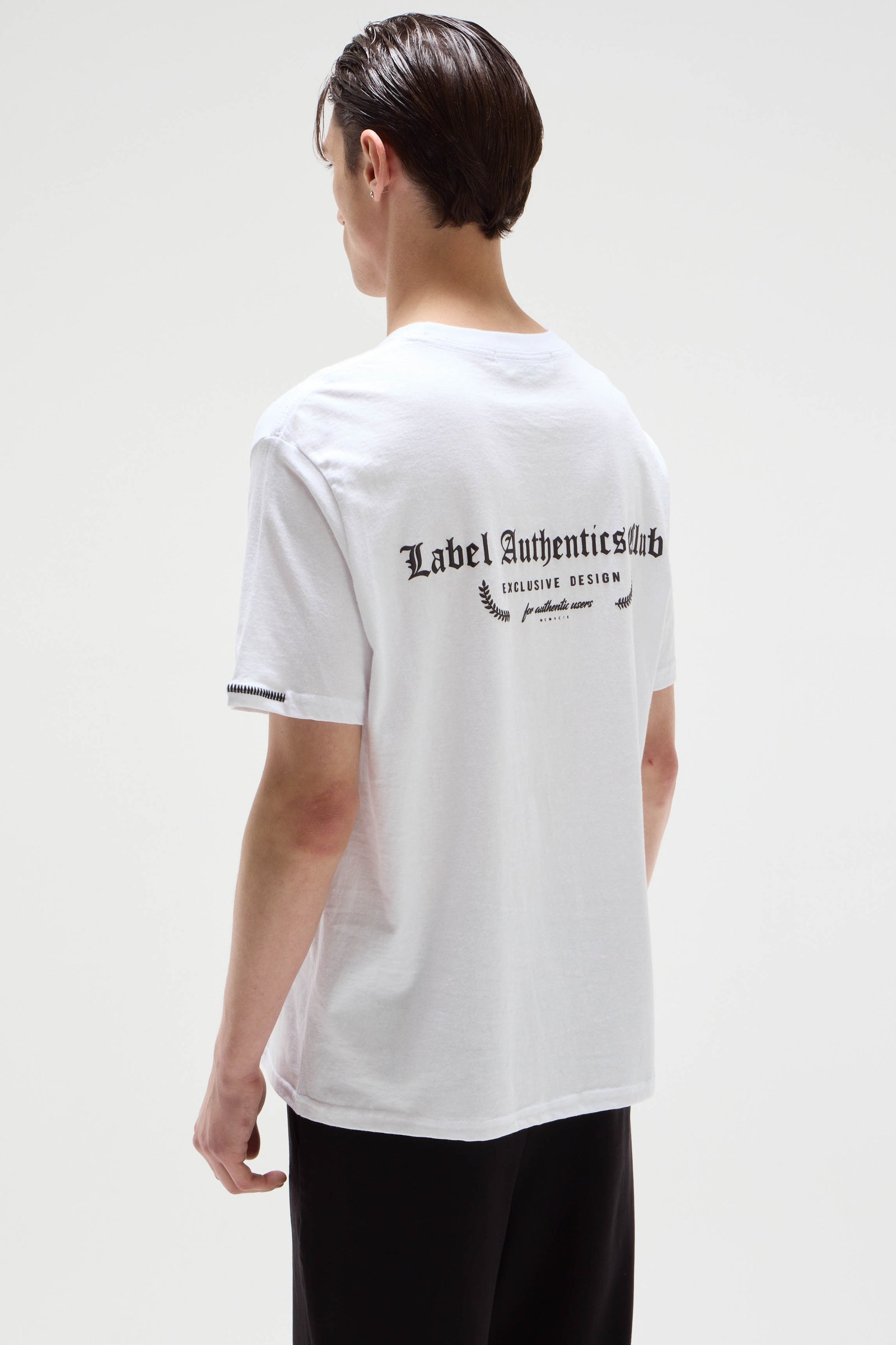 REMERA AUTHENTICS CLUB EXCLUSIVE                                                                     
