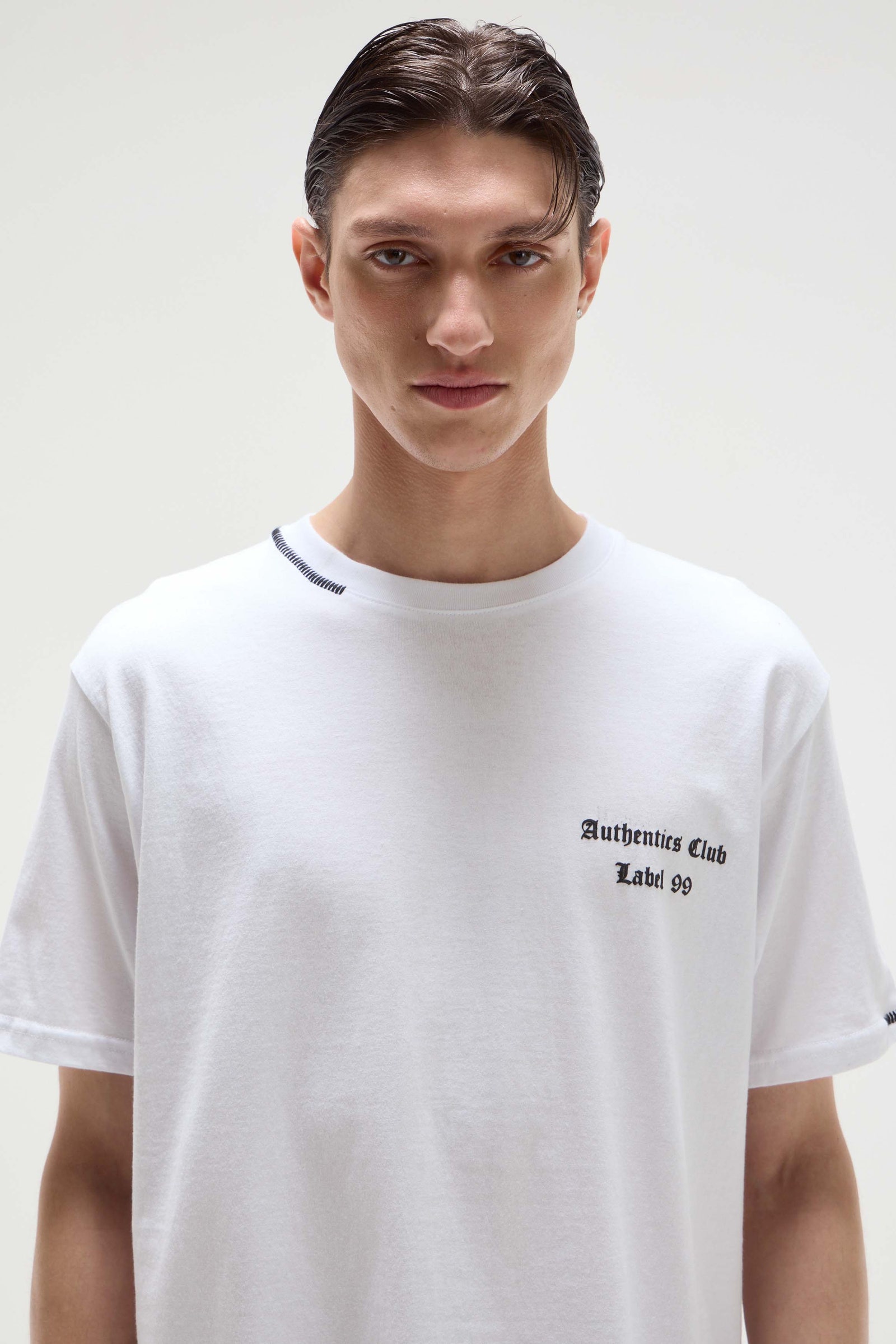 REMERA AUTHENTICS CLUB EXCLUSIVE                                                                     