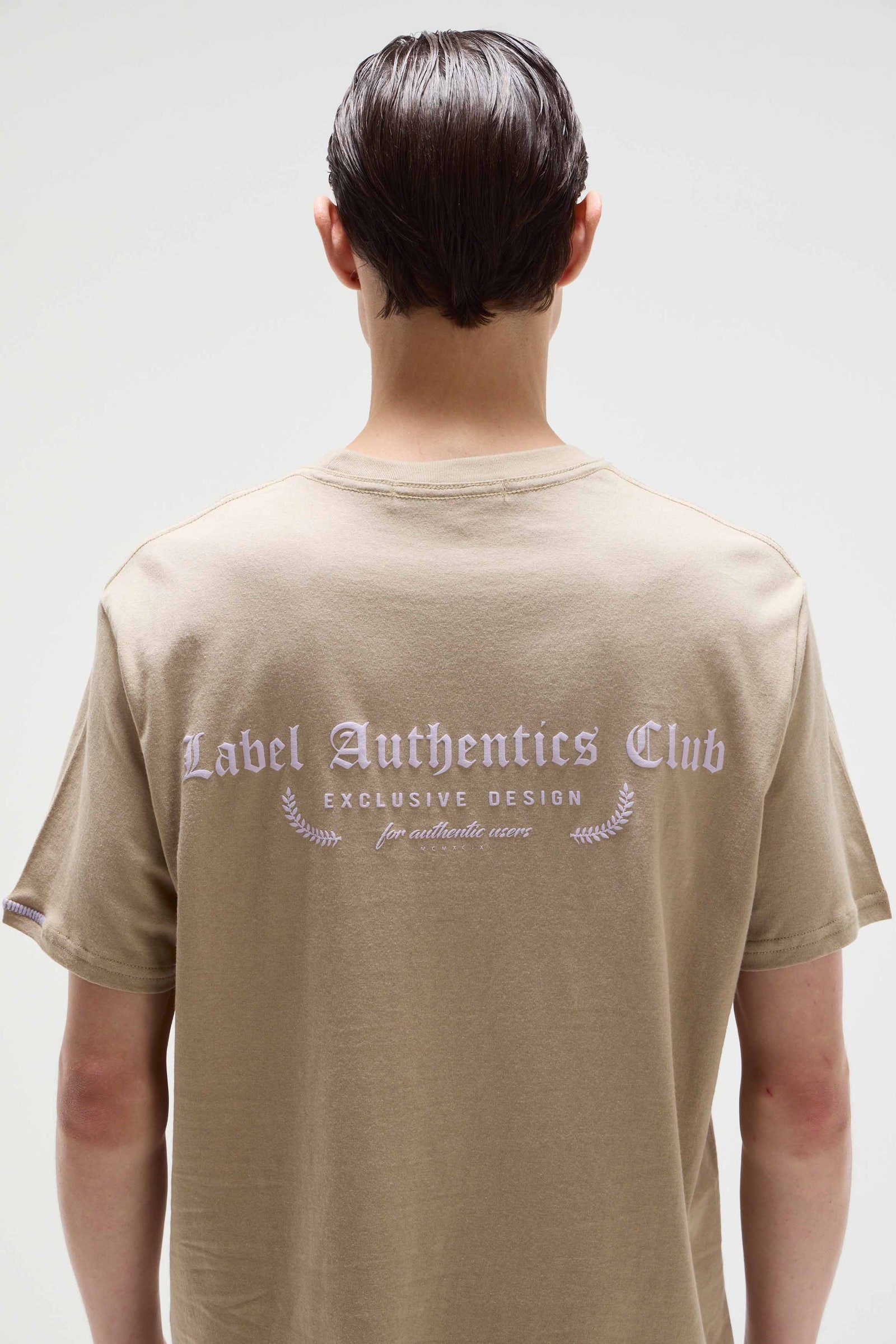 REMERA AUTHENTICS CLUB EXCLUSIVE                                                                     