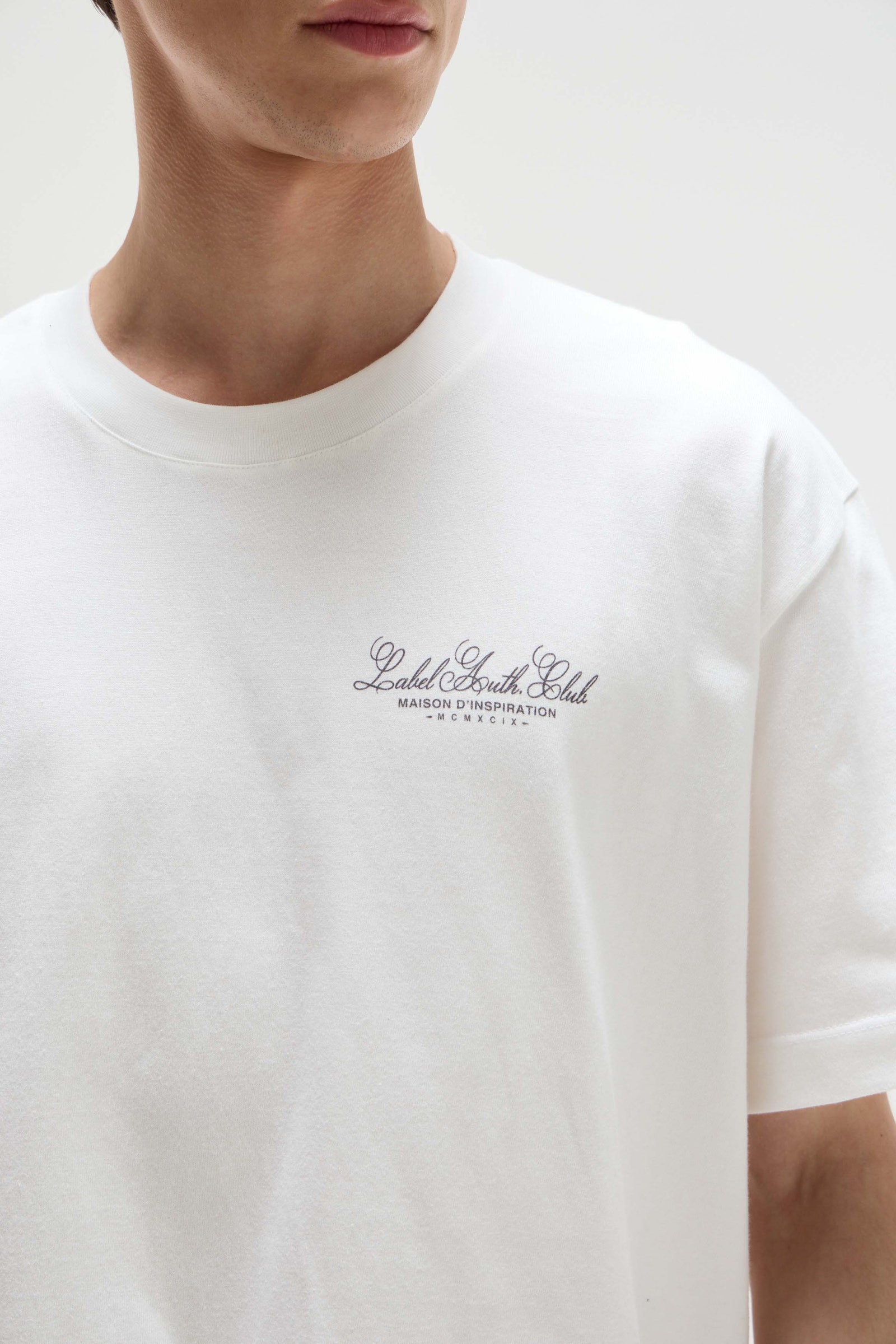 REMERA AUTHENTICS STAMP                                                                              