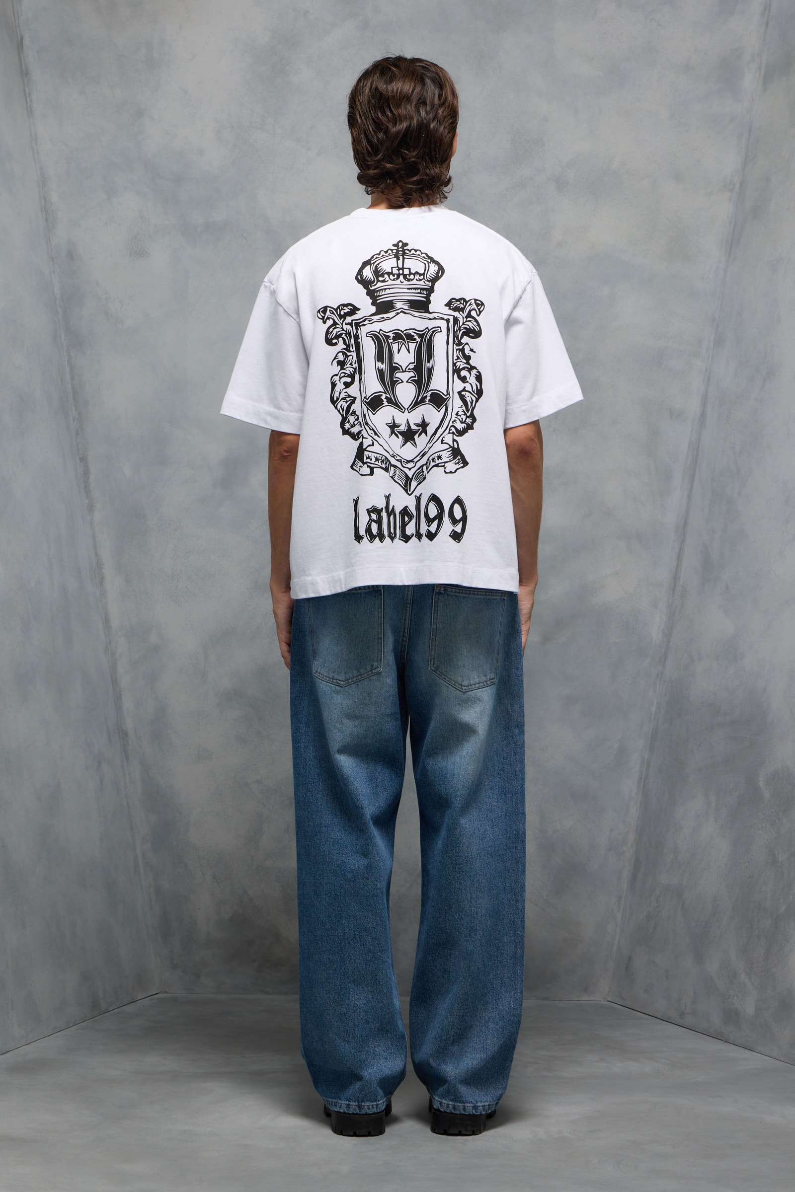 REMERA KINGDOM EMBLEM                                                                                