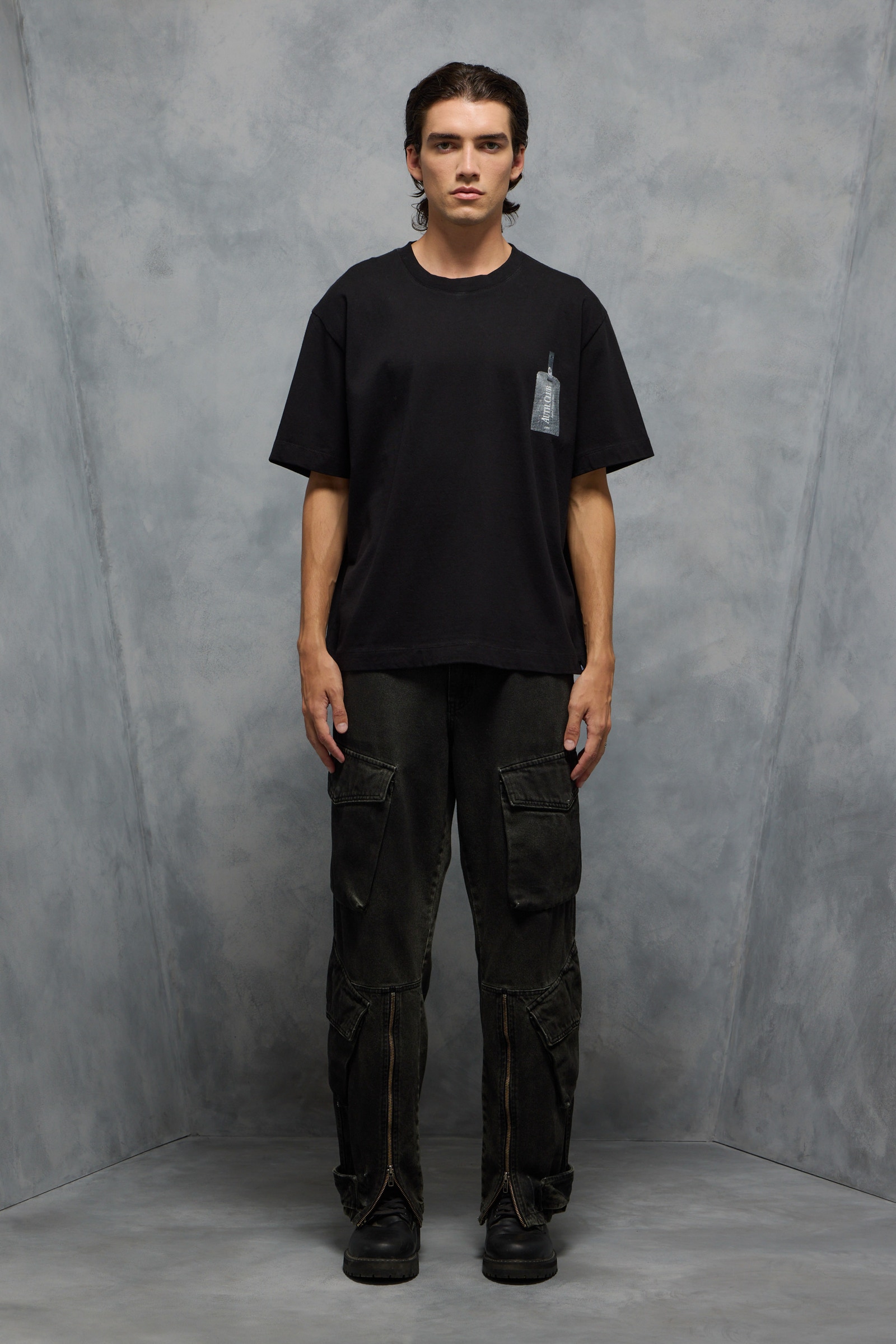 REMERA AUTHENTICS SHIELD                                                                             