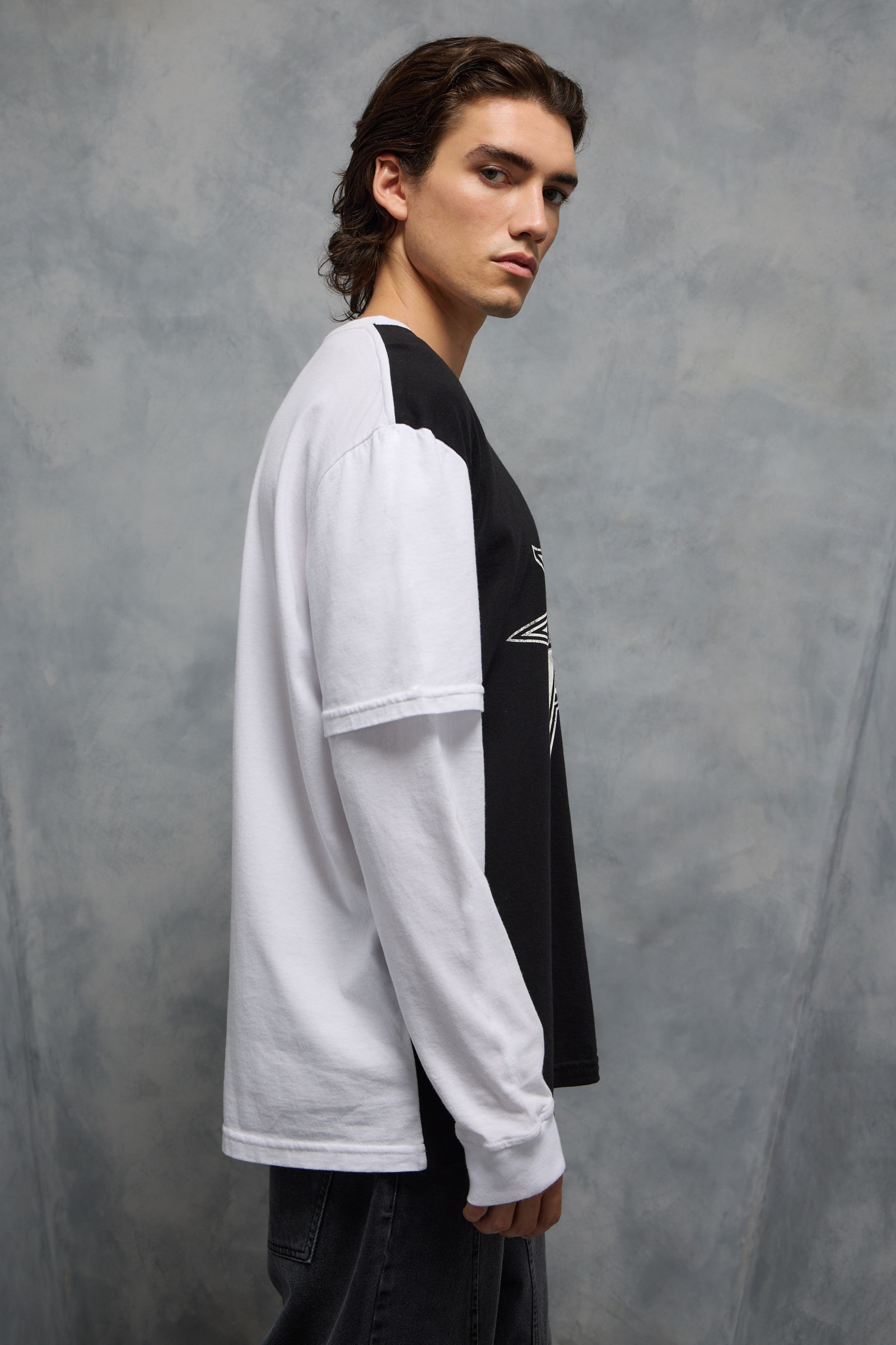 REMERA SPIKE                                                                                         