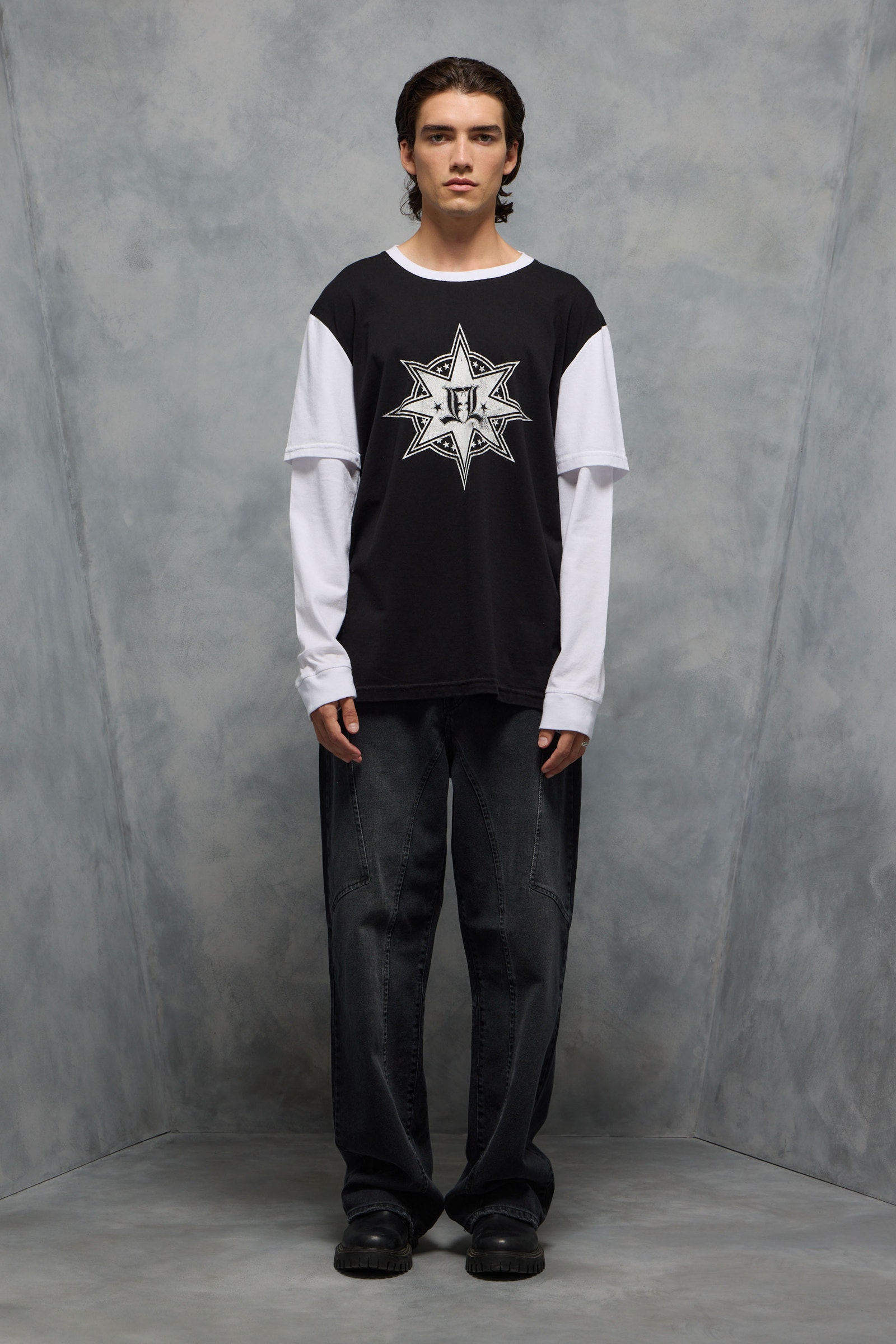 REMERA SPIKE                                                                                         
