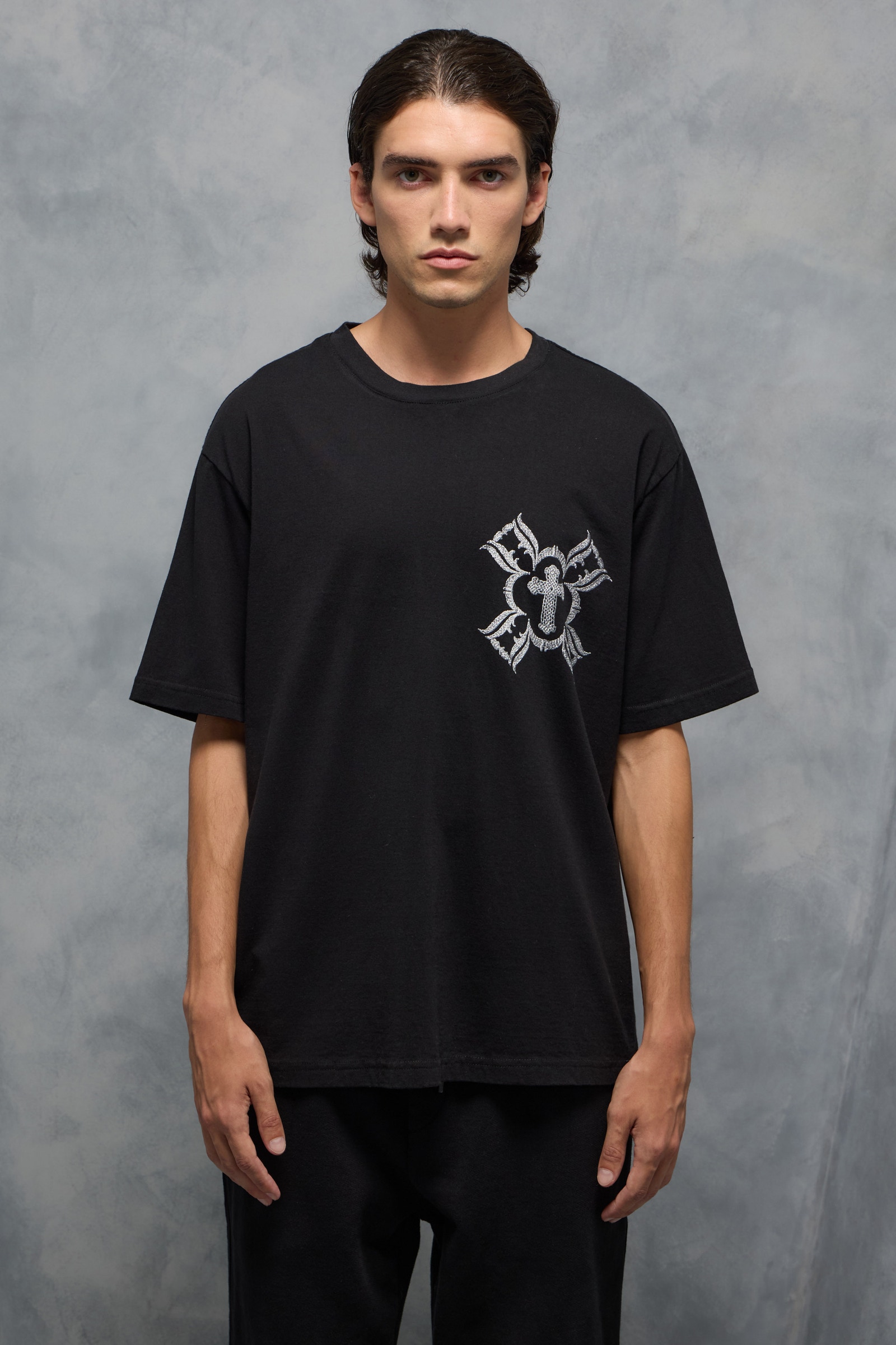 REMERA LOOM & BLOOM                                                                                  