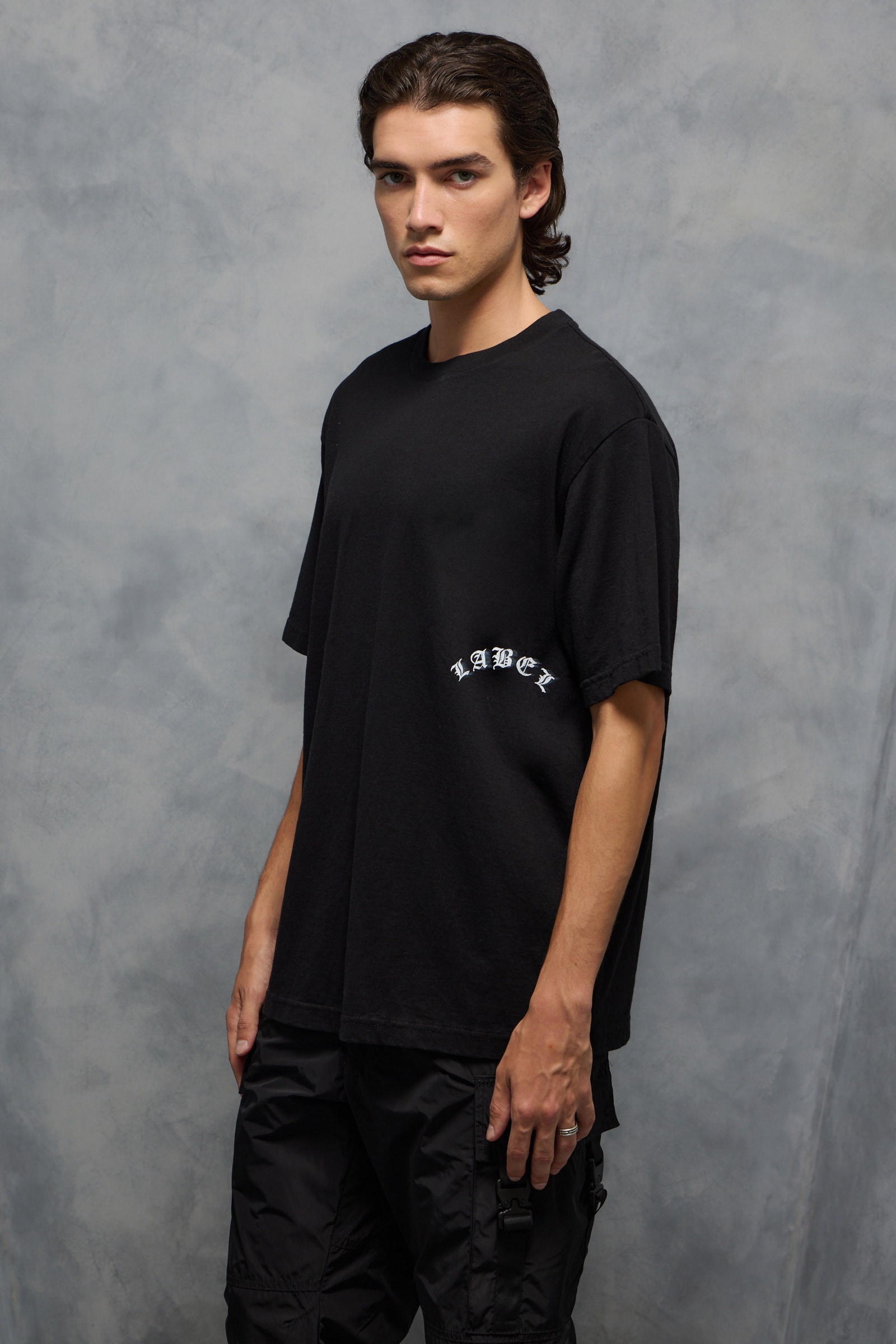 REMERA BRUSH CROSS                                                                                   
