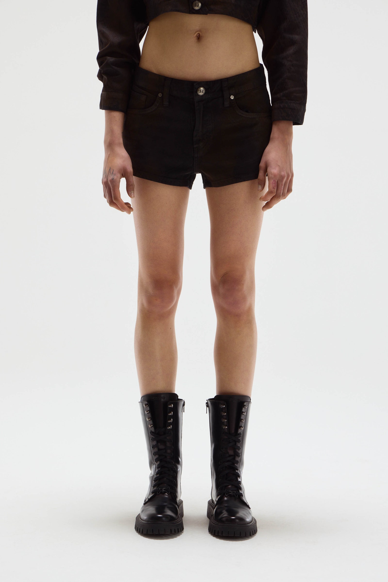 SHORT KOBRA LABEL                                                                                    