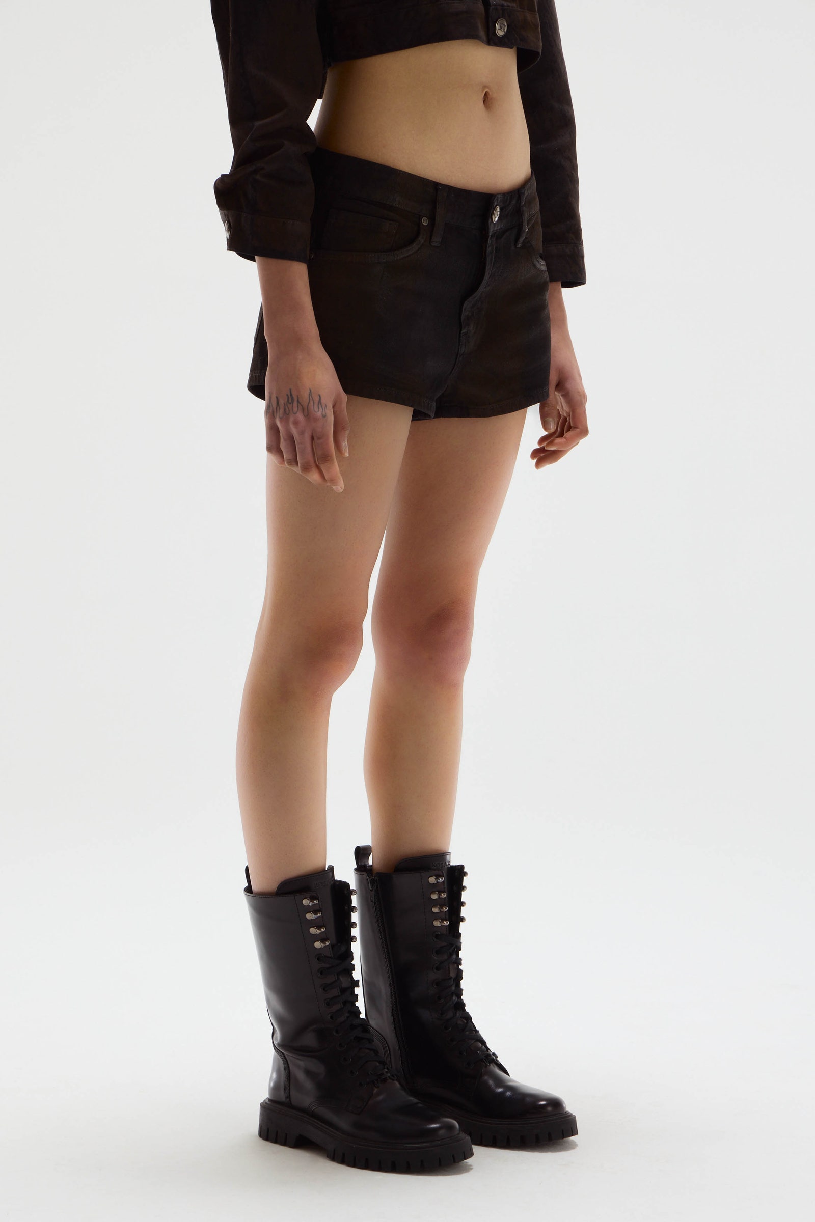 SHORT KOBRA LABEL                                                                                    