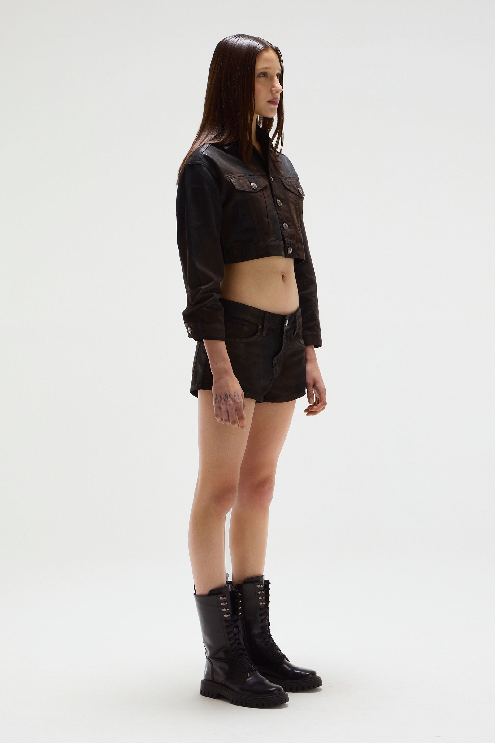 SHORT KOBRA LABEL                                                                                    