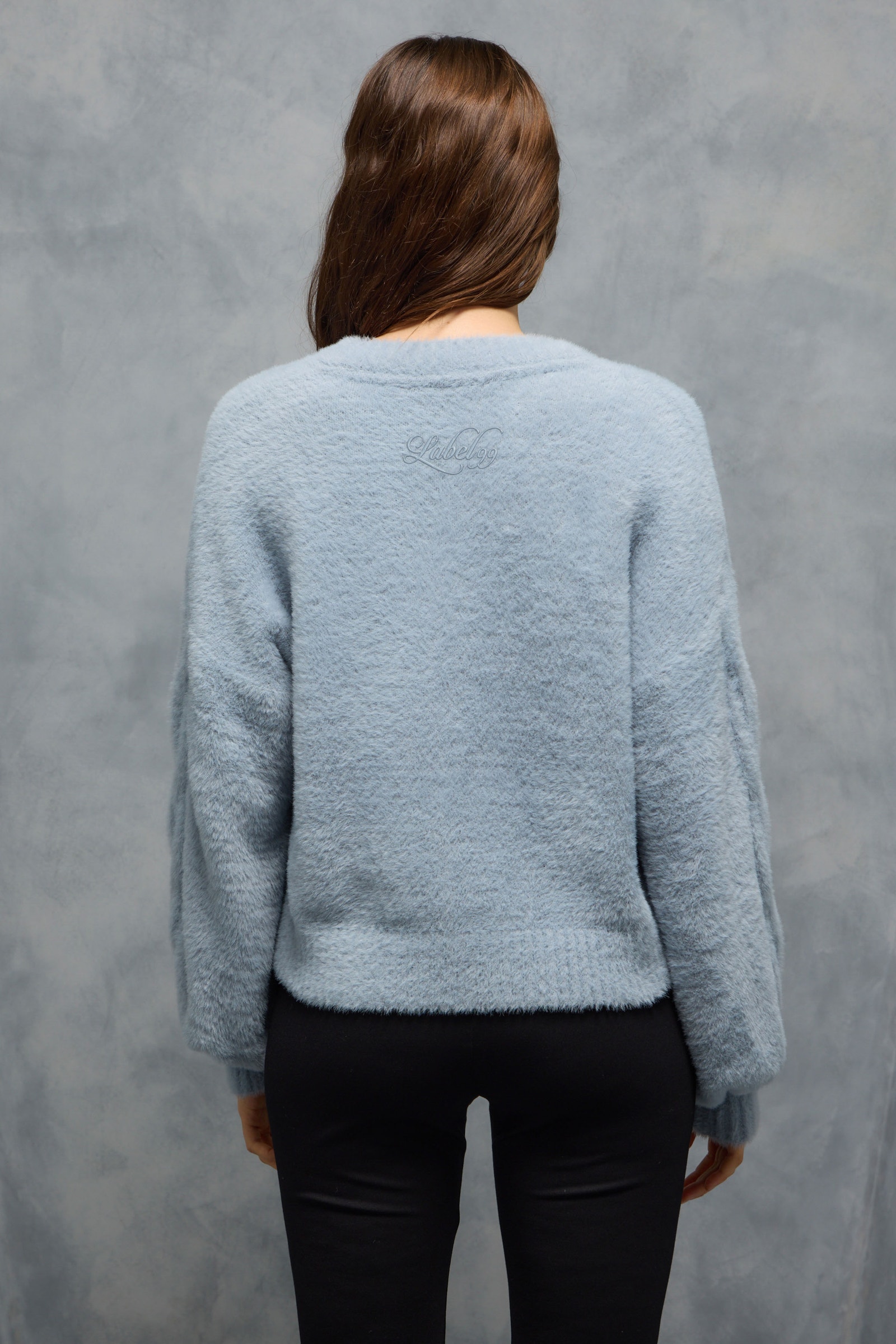 SWEATER BRAID                                                                                        