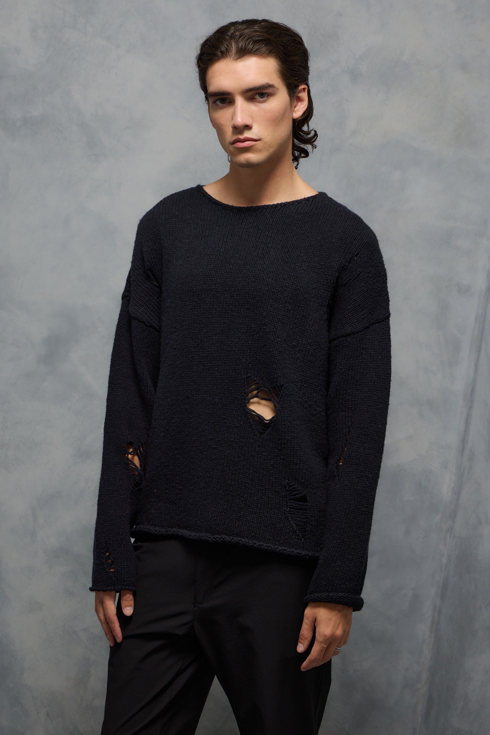 SWEATER HOLE 2                                                                                       
