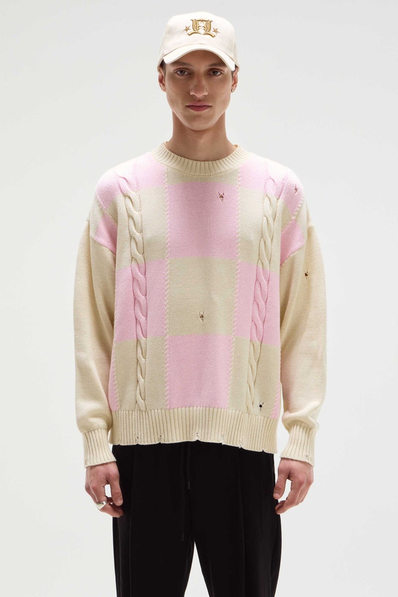 SWEATER CHESS                                                                                        